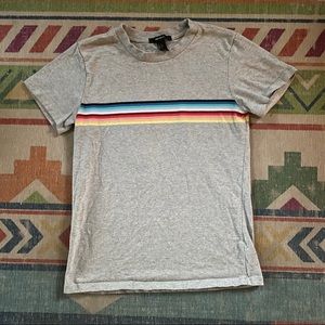 FOREVER 21 GREY/ RAINBOW STRIPE TEE 💛🧡❤️💚💙💜